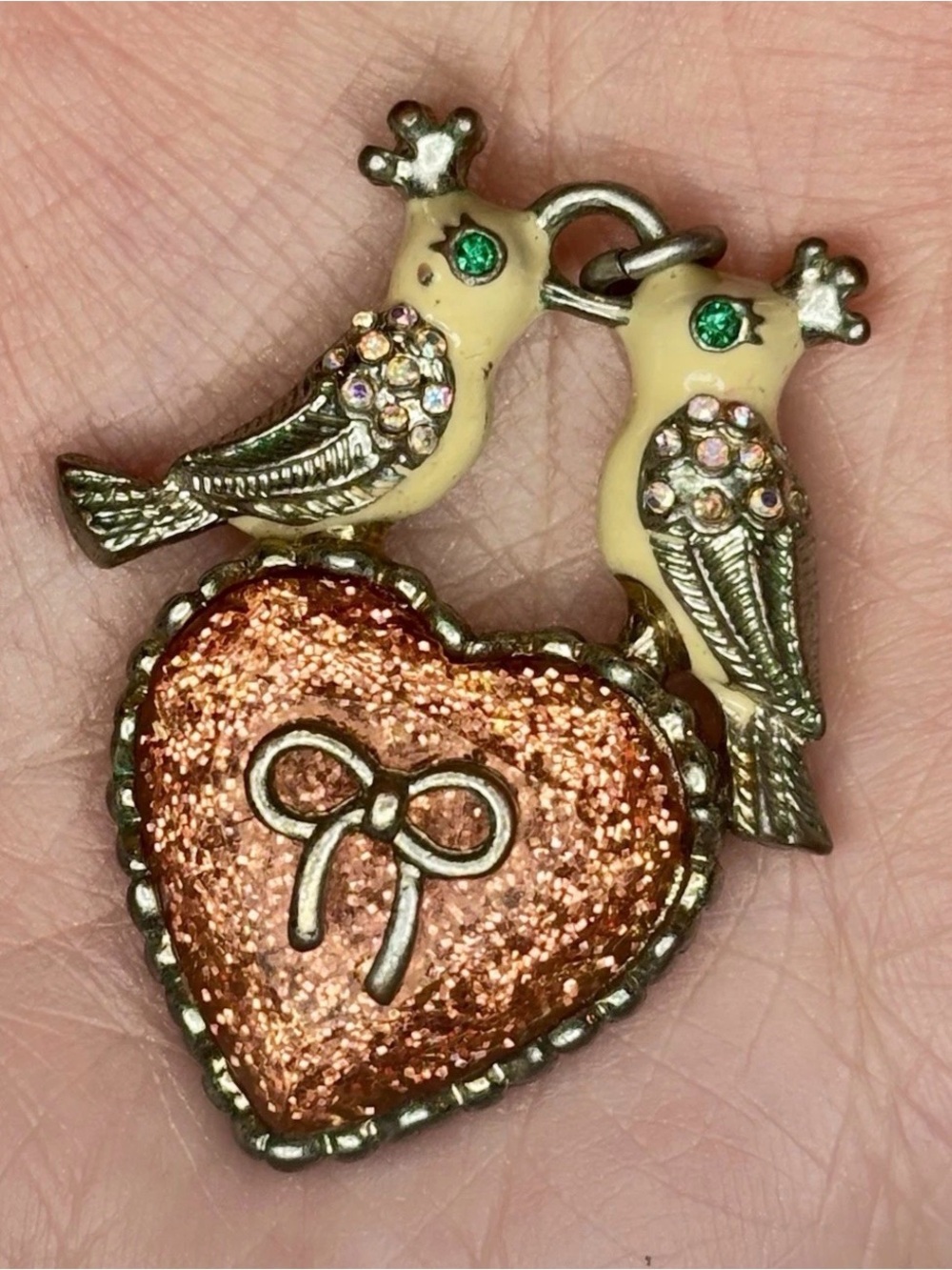 Betsey Johnson Vintage Hey Valentine Love Birds Dove Pink Glitter Heart Pendent
